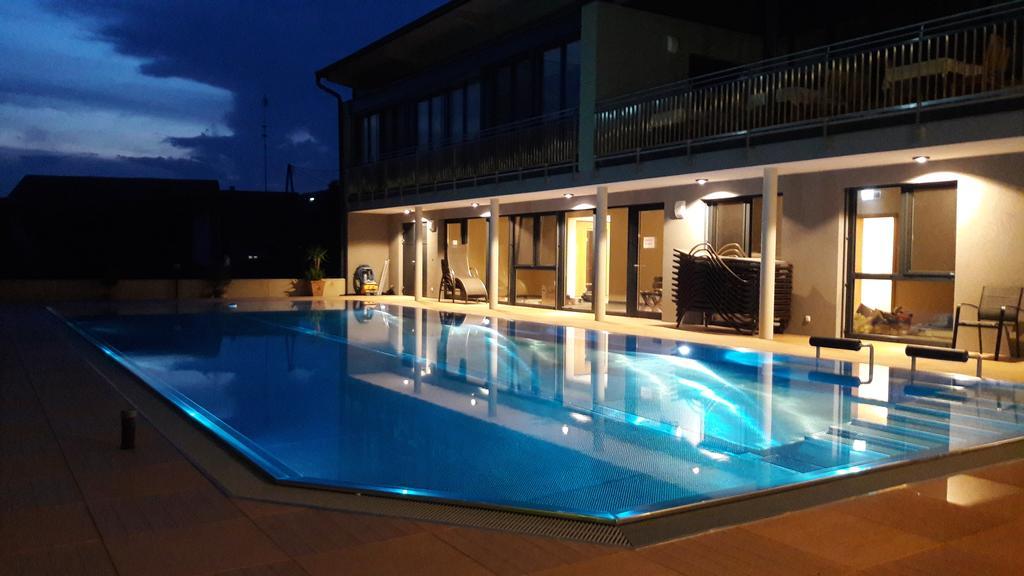 Arnfels Gasthof Hotel Schmied מראה חיצוני תמונה