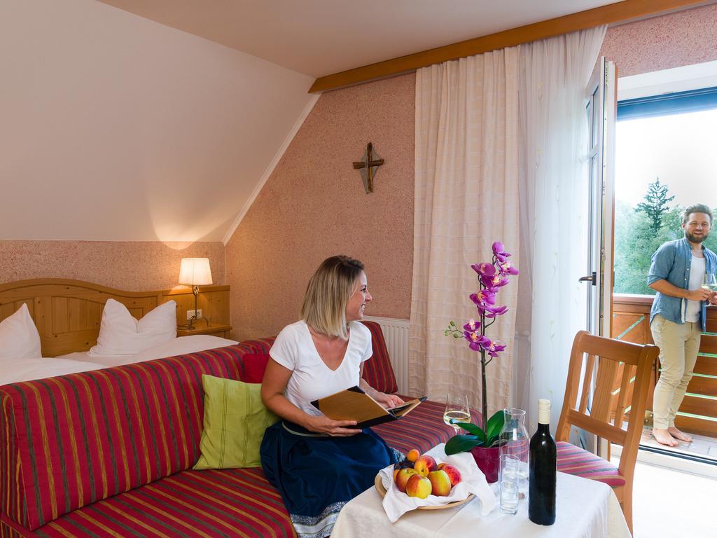 Arnfels Gasthof Hotel Schmied מראה חיצוני תמונה
