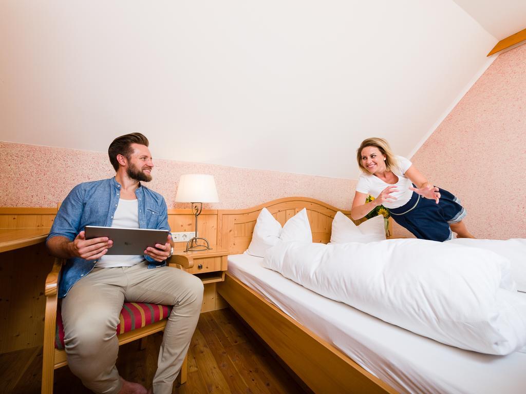 Arnfels Gasthof Hotel Schmied מראה חיצוני תמונה